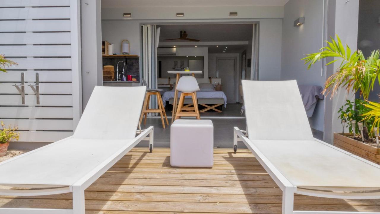 Official Page "Residence Bleu Marine" - Sea View Apartments & Studios - Saint-Martin French Side 格兰德凯斯 外观 照片