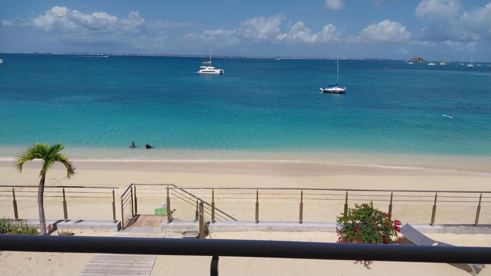Official Page "Residence Bleu Marine" - Sea View Apartments & Studios - Saint-Martin French Side 格兰德凯斯 外观 照片